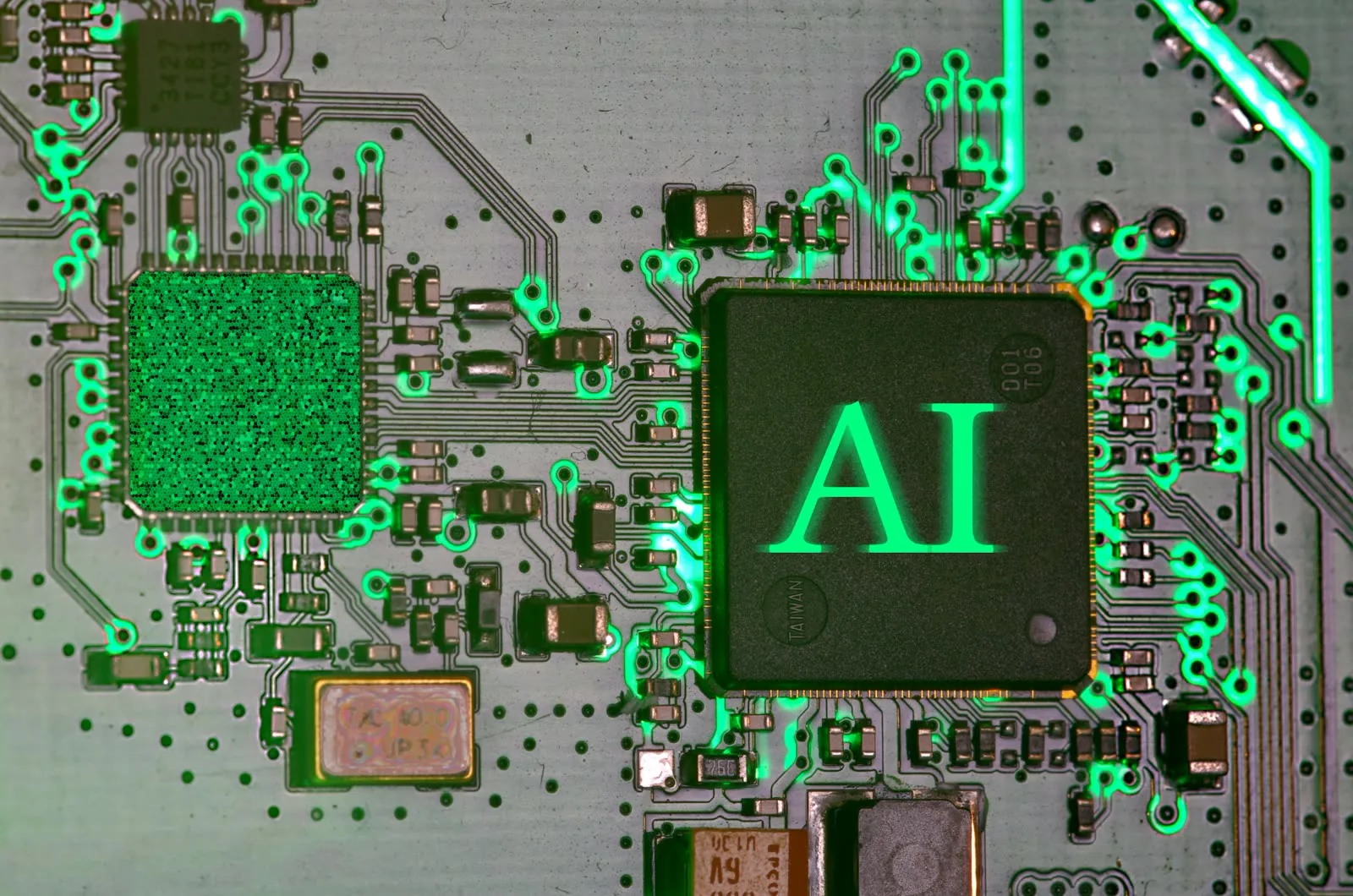 Circuit board and chip technology image